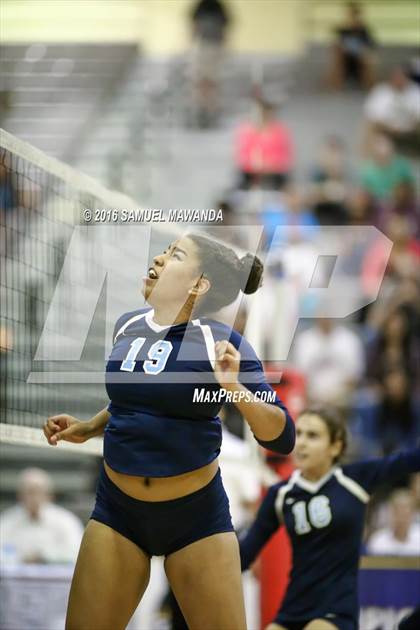 Thumbnail 2 in Granada Hills Charter vs Palisades (CIF LACS Final) photogallery.