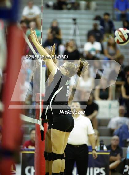 Thumbnail 2 in Granada Hills Charter vs Palisades (CIF LACS Final) photogallery.