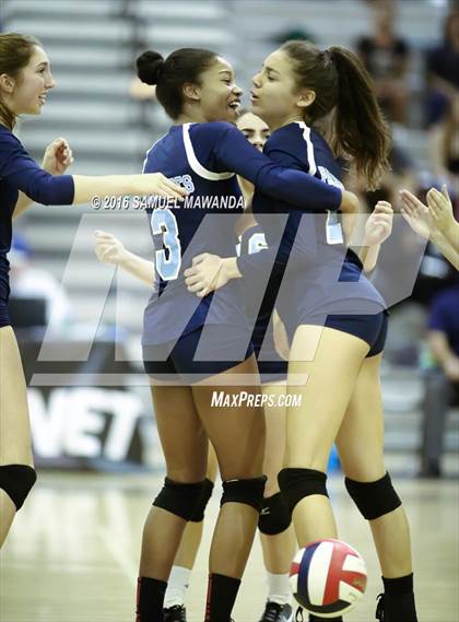 Thumbnail 3 in Granada Hills Charter vs Palisades (CIF LACS Final) photogallery.
