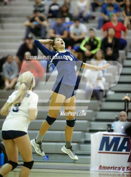 Thumbnail 3 in Granada Hills Charter vs Palisades (CIF LACS Final) photogallery.