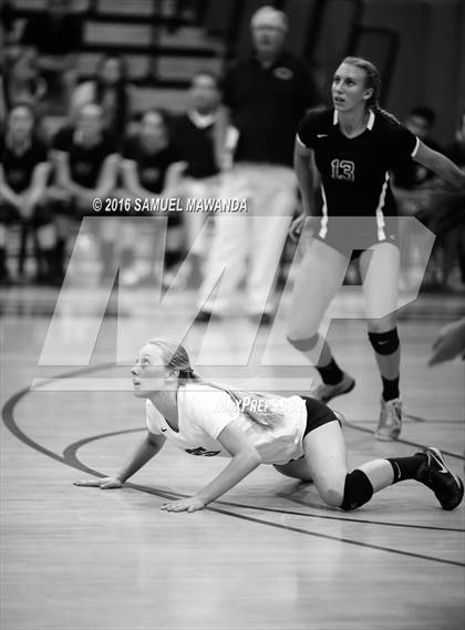 Thumbnail 3 in Granada Hills Charter vs Palisades (CIF LACS Final) photogallery.