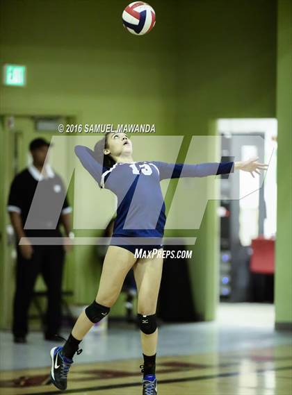 Thumbnail 3 in Granada Hills Charter vs Palisades (CIF LACS Final) photogallery.