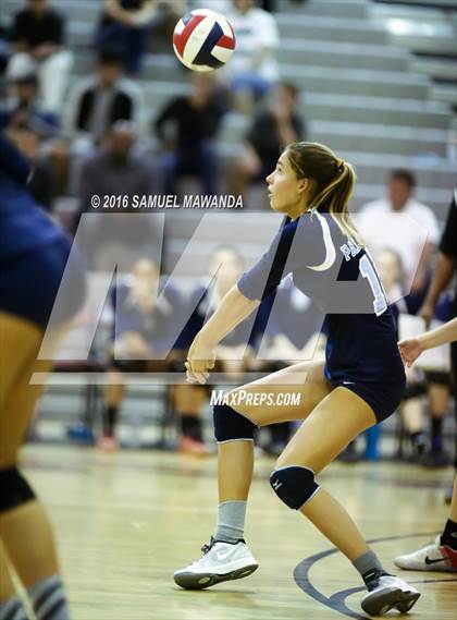 Thumbnail 2 in Granada Hills Charter vs Palisades (CIF LACS Final) photogallery.
