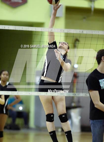Thumbnail 2 in Granada Hills Charter vs Palisades (CIF LACS Final) photogallery.