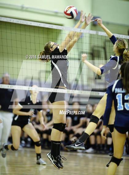 Thumbnail 2 in Granada Hills Charter vs Palisades (CIF LACS Final) photogallery.