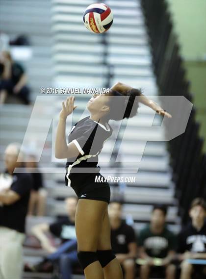 Thumbnail 3 in Granada Hills Charter vs Palisades (CIF LACS Final) photogallery.