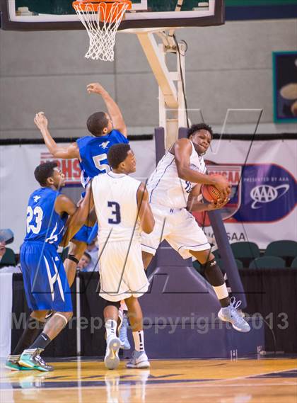 Thumbnail 3 in Statesville vs Hunter Huss (NCHSAA 3A Western Regional Final) photogallery.
