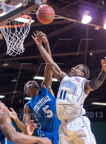Thumbnail 2 in Statesville vs Hunter Huss (NCHSAA 3A Western Regional Final) photogallery.