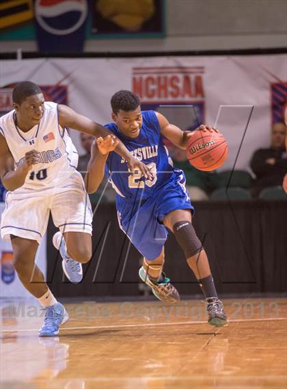 Thumbnail 3 in Statesville vs Hunter Huss (NCHSAA 3A Western Regional Final) photogallery.