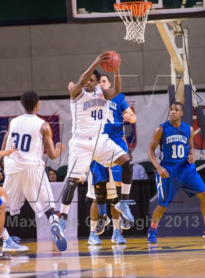 Thumbnail 3 in Statesville vs Hunter Huss (NCHSAA 3A Western Regional Final) photogallery.