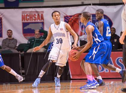 Thumbnail 1 in Statesville vs Hunter Huss (NCHSAA 3A Western Regional Final) photogallery.