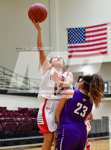 Thumbnail 2 in Lee [Robert E.] vs Weslaco (NEISD Invitational) photogallery.