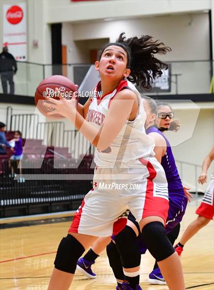 Thumbnail 1 in Lee [Robert E.] vs Weslaco (NEISD Invitational) photogallery.
