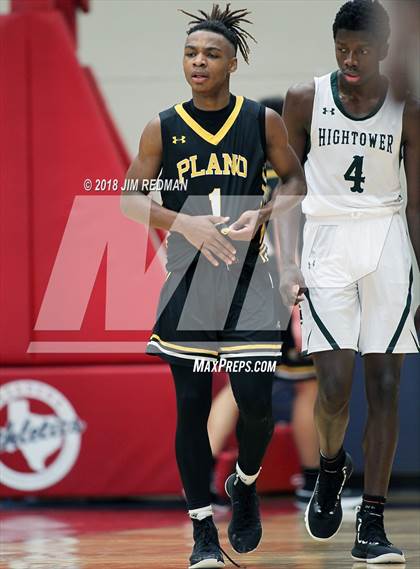 Thumbnail 2 in Plano East vs Fort Bend Hightower (McDonald's Texas Invitational) photogallery.