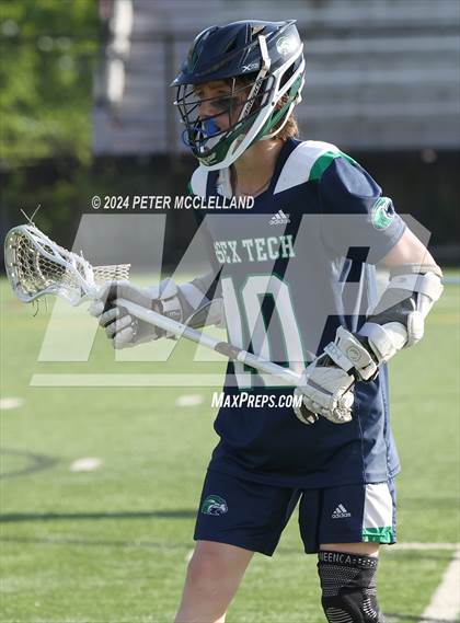 Thumbnail 2 in Essex Tech @ Newburyport photogallery.