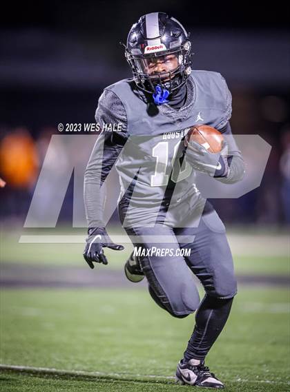 Thumbnail 3 in Dickson County @ Houston (TSSAA 6A 1st Round) photogallery.