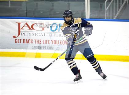 Thumbnail 3 in Millburn vs Oratory Prep photogallery.