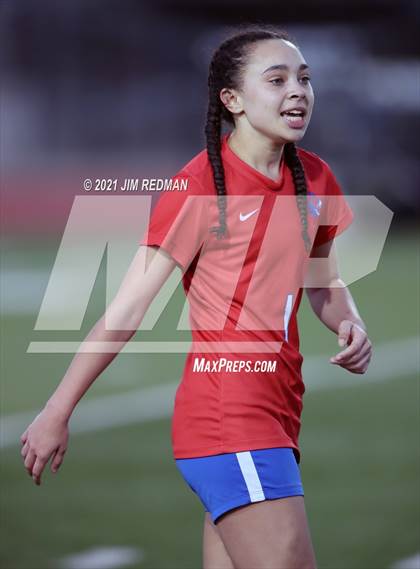 Thumbnail 2 in Rouse @ Leander photogallery.