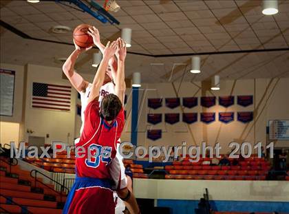 Thumbnail 1 in Calloway County vs. Massac County (Marshall County Hoopfest) photogallery.
