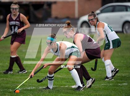 Thumbnail 3 in Garden City vs Carle Place photogallery.