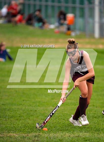 Thumbnail 1 in Garden City vs Carle Place photogallery.