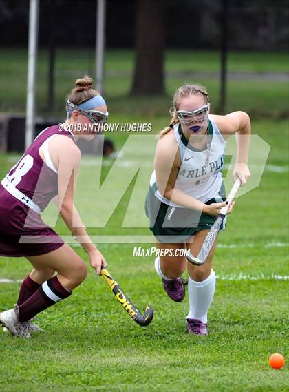 Thumbnail 2 in Garden City vs Carle Place photogallery.