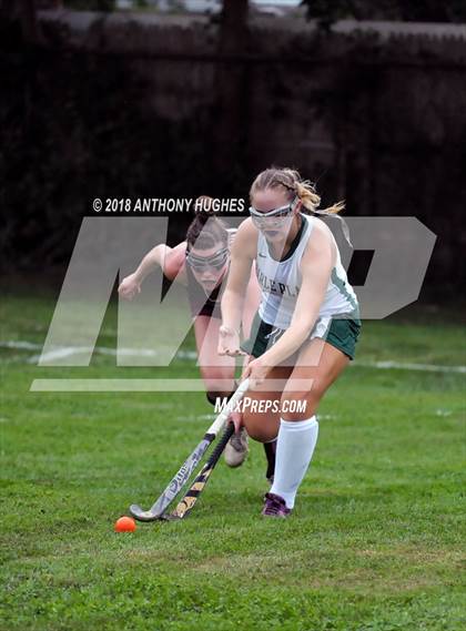 Thumbnail 3 in Garden City vs Carle Place photogallery.
