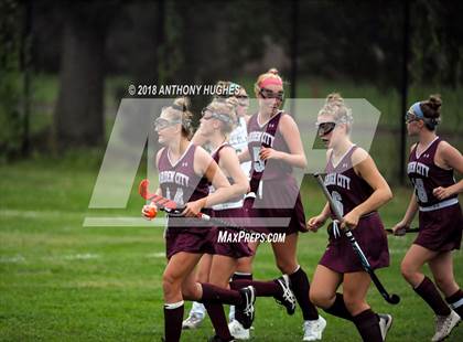 Thumbnail 1 in Garden City vs Carle Place photogallery.