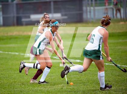 Thumbnail 3 in Garden City vs Carle Place photogallery.