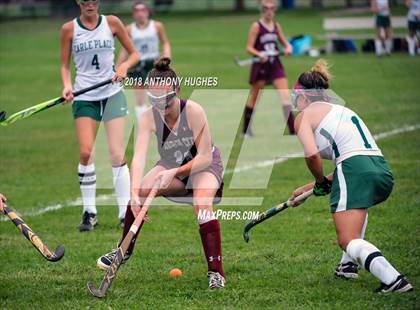 Thumbnail 2 in Garden City vs Carle Place photogallery.