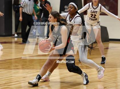 Thumbnail 1 in Gary @ Tenaha photogallery.