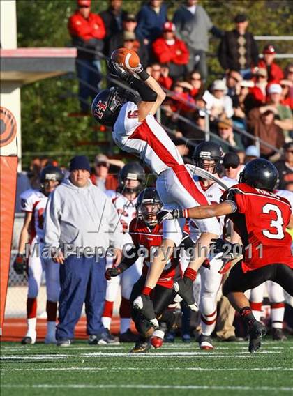Thumbnail 3 in Healdsburg @ Salesian (CIF NCS D4 Semifinal) photogallery.
