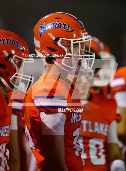 Thumbnail 3 in Westlake vs Rio Mesa photogallery.