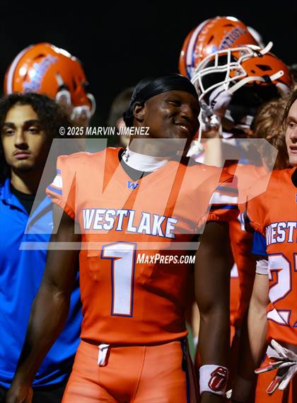 Thumbnail 2 in Westlake vs Rio Mesa photogallery.