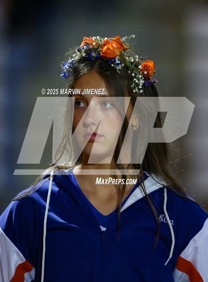 Thumbnail 3 in Westlake vs Rio Mesa photogallery.