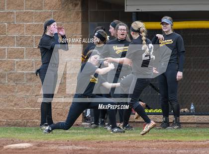 Thumbnail 3 in Soddy Daisy vs Upperman (Soddy Daisy Play Day) photogallery.