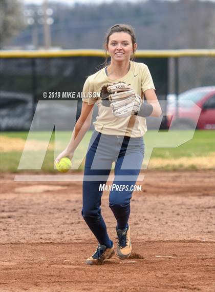 Thumbnail 1 in Soddy Daisy vs Upperman (Soddy Daisy Play Day) photogallery.