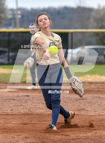 Thumbnail 1 in Soddy Daisy vs Upperman (Soddy Daisy Play Day) photogallery.