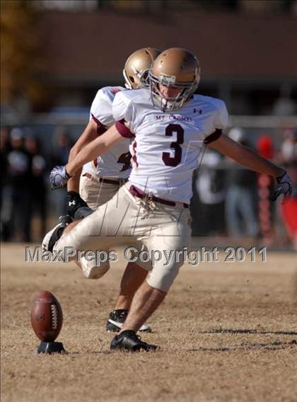 Thumbnail 3 in  Mt. Carmel vs. DuQuoin (IHSA Class 3A Quarterfinal) photogallery.