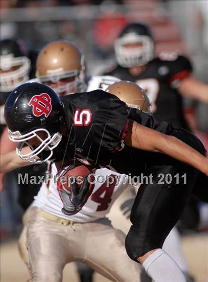 Thumbnail 1 in  Mt. Carmel vs. DuQuoin (IHSA Class 3A Quarterfinal) photogallery.