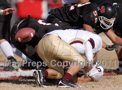 Thumbnail 2 in  Mt. Carmel vs. DuQuoin (IHSA Class 3A Quarterfinal) photogallery.