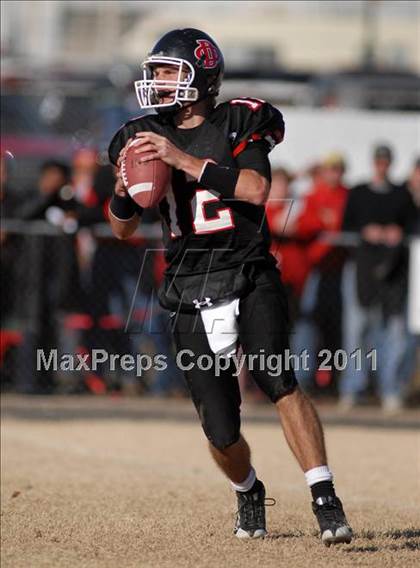 Thumbnail 3 in  Mt. Carmel vs. DuQuoin (IHSA Class 3A Quarterfinal) photogallery.