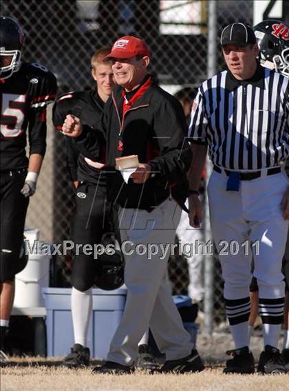 Thumbnail 3 in  Mt. Carmel vs. DuQuoin (IHSA Class 3A Quarterfinal) photogallery.