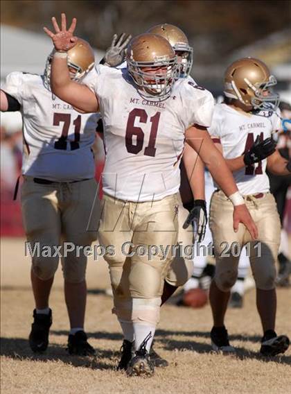 Thumbnail 3 in  Mt. Carmel vs. DuQuoin (IHSA Class 3A Quarterfinal) photogallery.