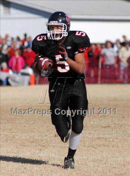 Thumbnail 2 in  Mt. Carmel vs. DuQuoin (IHSA Class 3A Quarterfinal) photogallery.