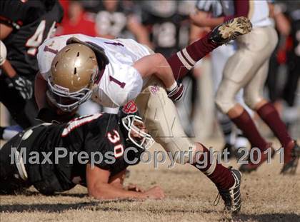 Thumbnail 2 in  Mt. Carmel vs. DuQuoin (IHSA Class 3A Quarterfinal) photogallery.