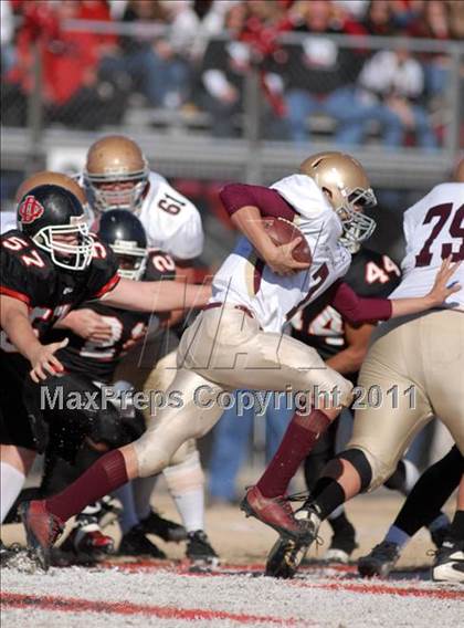 Thumbnail 2 in  Mt. Carmel vs. DuQuoin (IHSA Class 3A Quarterfinal) photogallery.