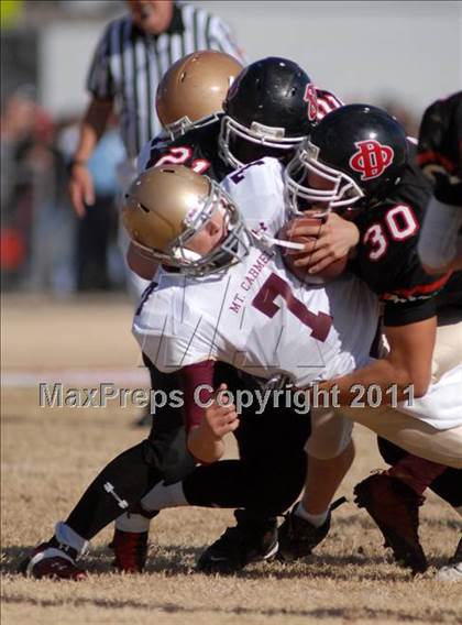 Thumbnail 1 in  Mt. Carmel vs. DuQuoin (IHSA Class 3A Quarterfinal) photogallery.