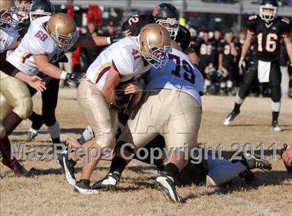 Thumbnail 2 in  Mt. Carmel vs. DuQuoin (IHSA Class 3A Quarterfinal) photogallery.