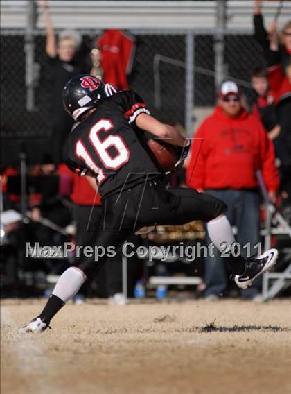 Thumbnail 3 in  Mt. Carmel vs. DuQuoin (IHSA Class 3A Quarterfinal) photogallery.